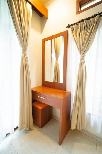 Others 3, Adipana Bungalow-Balinese Room, Gianyar