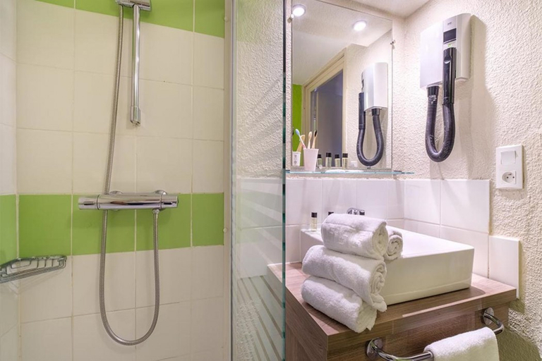 Bathroom 3, Club Belambra La Colle sur Loup St Paul-de-Vence, Alpes-Maritimes