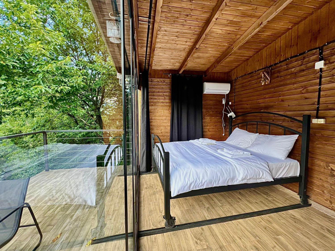 Bedroom 3, Woodpecker Georgia, Batumi