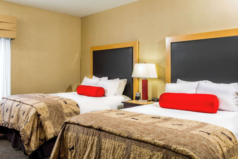 Bedroom 3, Cambria Hotel Raleigh - Durham Airport, Wake