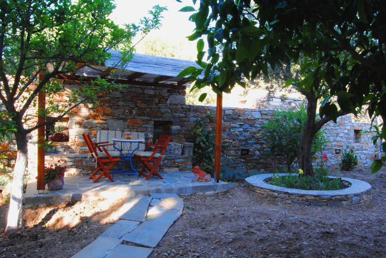 Others 3, Giaglakis Rooms, South Aegean