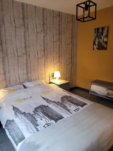 Others 2, My bedroom, Liège