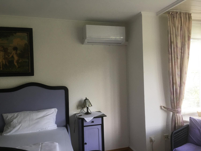 Bedroom 2, Gasthaus zum Lowen - Restaurant Akropolis, Ortenaukreis
