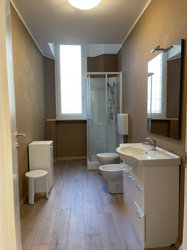 Bathroom 3, Downtown Smart Rooms, Ferrara