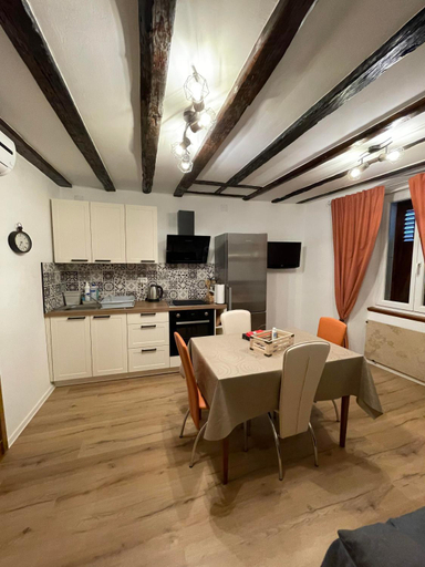 Others 3, Apartments Mora Cantada, Piran