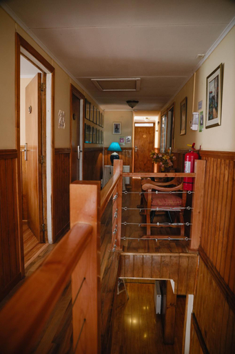Others 4, Hostal Hielo Sur, Magallanes