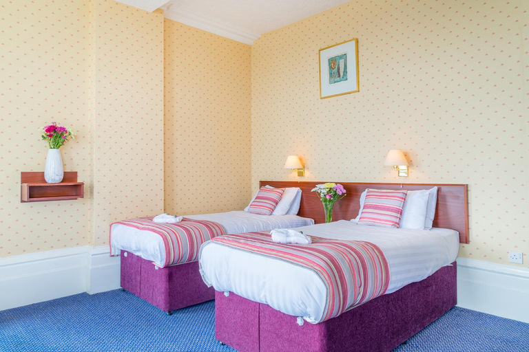 Others 5, Queens Hotel, East Sussex