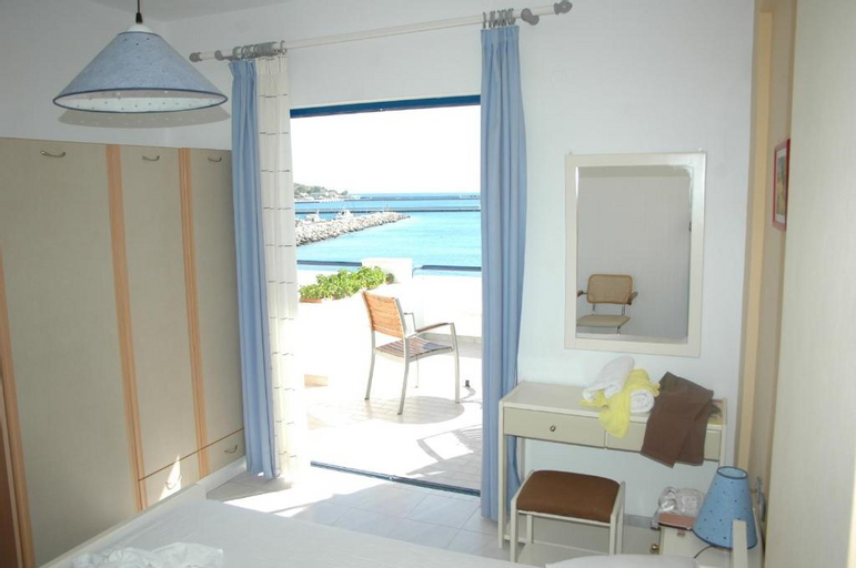 Bedroom 2, Portobelis Apartments, Crete