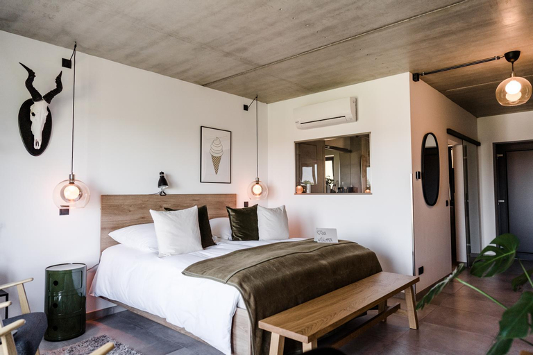 Bedroom 26