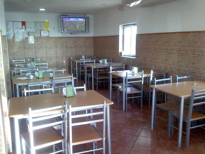 Food & Drinks 5, Nefama Pensao, Ourique