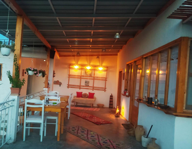 Food & Drinks, TeArra GuestHouse, Gjirokastrës