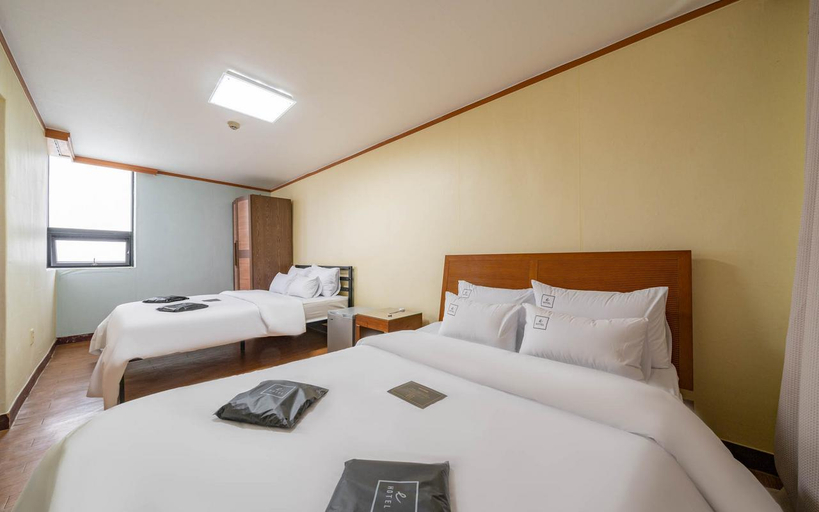 Bedroom 4, Boryeong (Daecheon) e Hotel, Boryeong