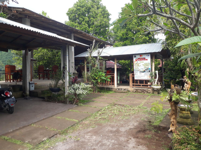 Exterior & Views 1, Sugi Gede Homestay, Buleleng