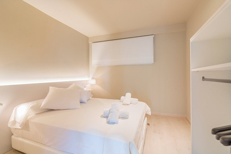 Bedroom 2, Daro Apartments, Girona