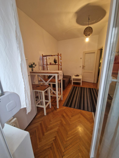 Others 4, Central Station Private Rooms, Belgrade
