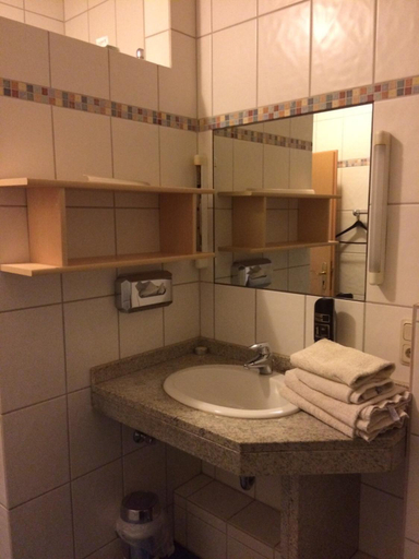 Bathroom, Hotel Am Salzberg, Hersfeld-Rotenburg