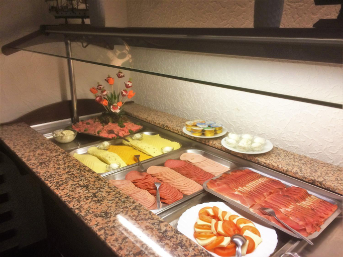 Food & Drinks 5, Hotel-Restaurant Cafe Caro, Wittmund