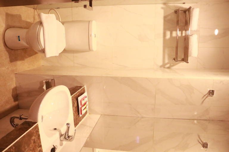 Bathroom 5