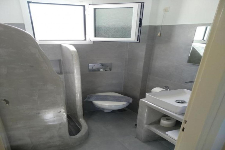 Bathroom, Aeolos Apartments, South Aegean