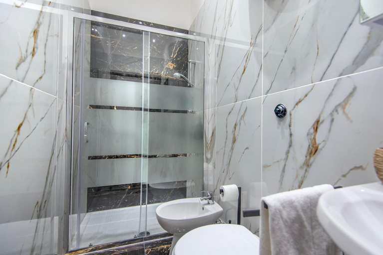 Others 2, Irooms Foria 215, Napoli