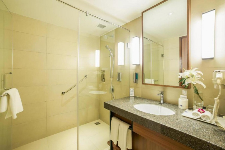 Bathroom 5, Club Mahindra Assonora - Goa , North Goa