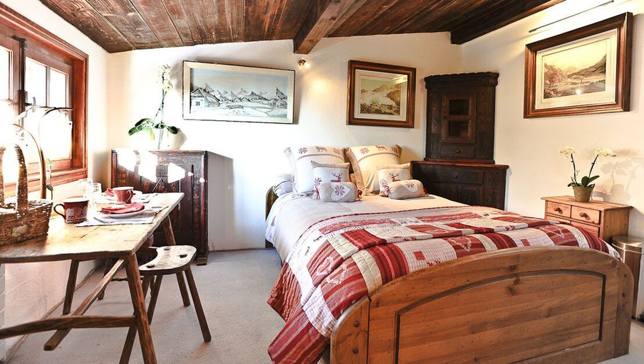 Bedroom 3, Hôtel Les Chalets de Philippe avec Jacuzzis privatifs, Haute-Savoie