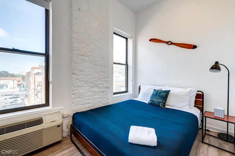 3, 747 Lofts by RedAwning - River West, Second Floor Chicago, Cook