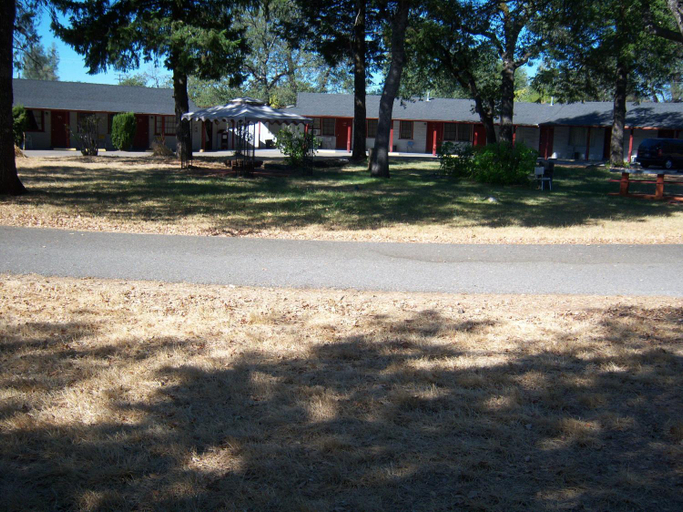 Exterior & Views 1, Shasta Dam Motel, Shasta