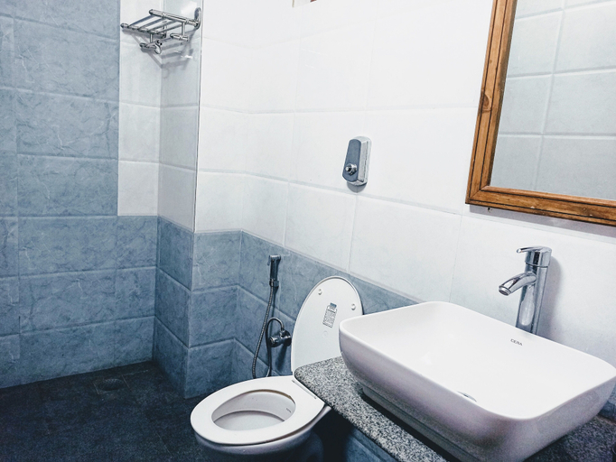 Bathroom 4, Carina Beach Resort, South Goa