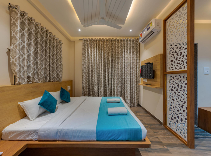 Others 5, Hotel Vimleshwar, Kolhapur