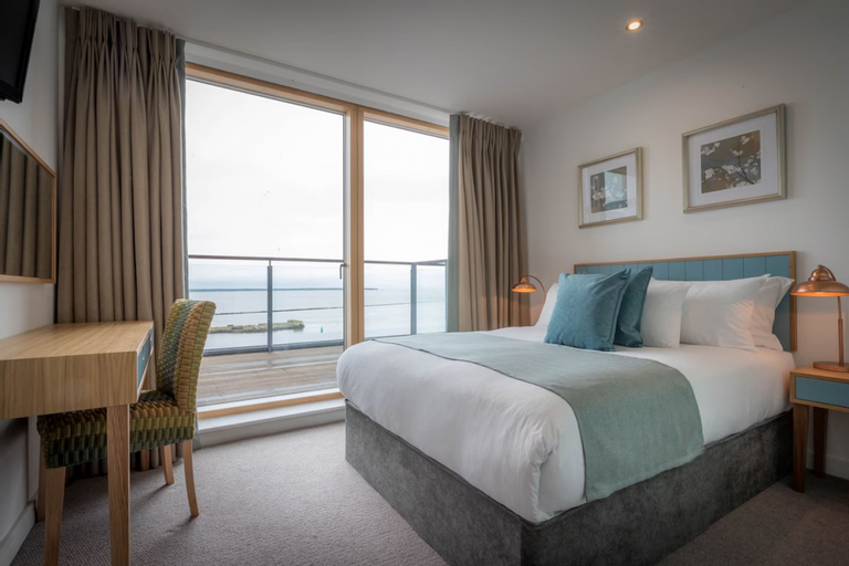 Bedroom 2, Talbot Suites at Stonebridge