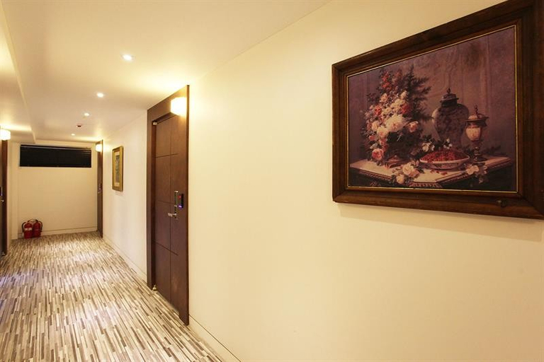 Others 5, Yaja Hotel Chunho, Gandong