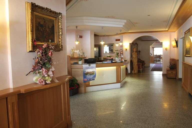 Others 2, Hotel Canada, Trento