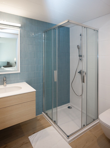 Bathroom 3, Spark by Hilton Pobierowo, Gryfice