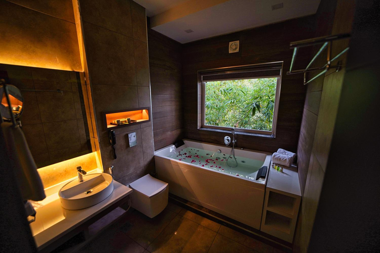 Bathroom 4, Jungle Bay Resorts and Spa, Wayanad