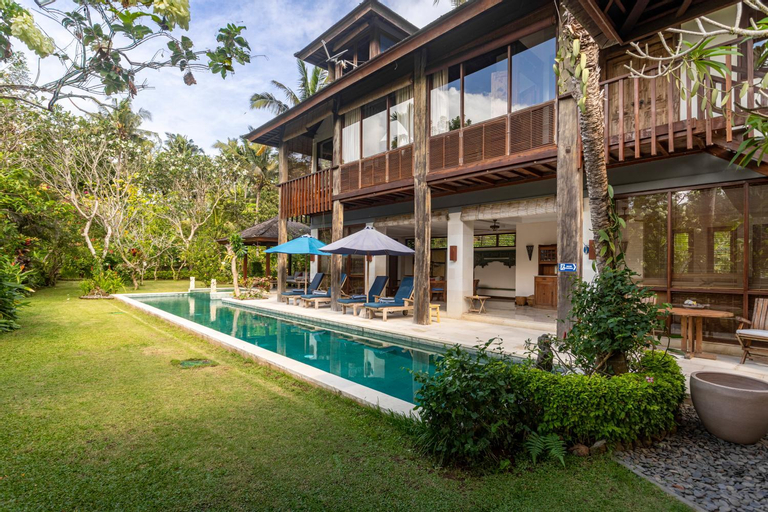 Swimming Pool 16