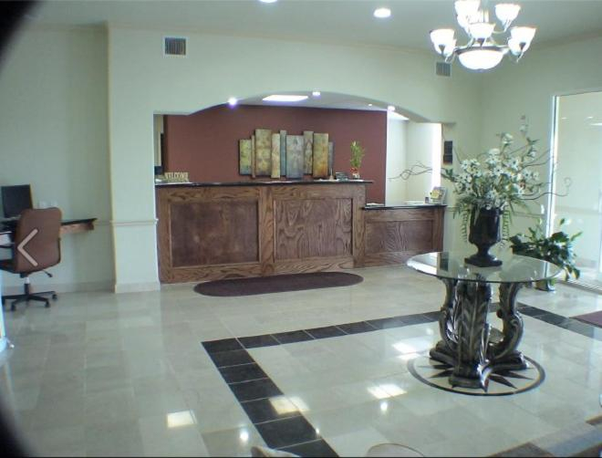 Public Area 2, Budget Host Inn and Suites Cameron, Milam
