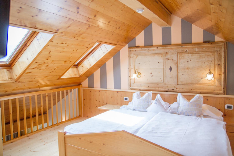 Bedroom 3, Beauty & Vital Hotel Maria, Trento