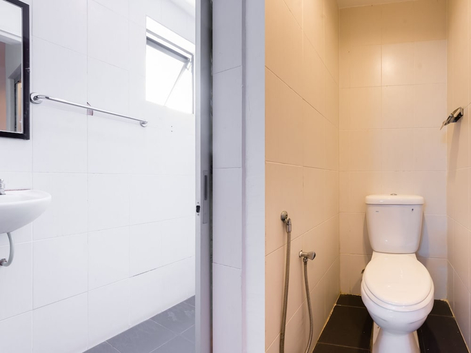 Bathroom 3, Hotel Bao Shu, Malacca City