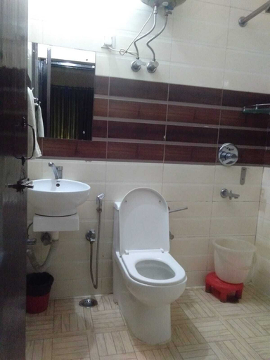 Bathroom 3, Corporate Stay, Delhi