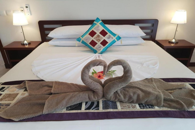 Bedroom 3, Cote d'Or Footprints Chalets