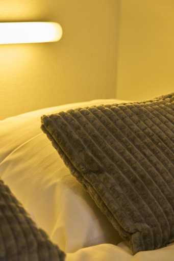 Bedroom 2, Hotel Tikkurila, Uusimaa