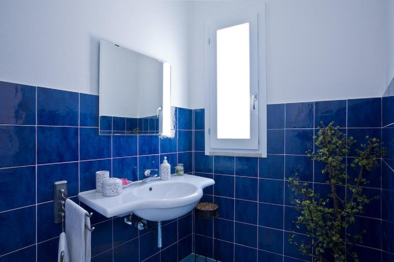 Bathroom, Tenuta De Marco, Lecce