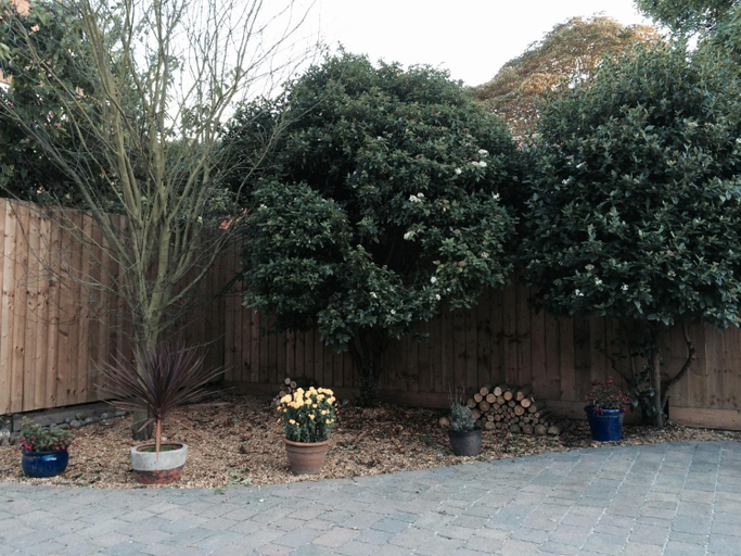 Others 4, Kendall Lodge, Cambridgeshire
