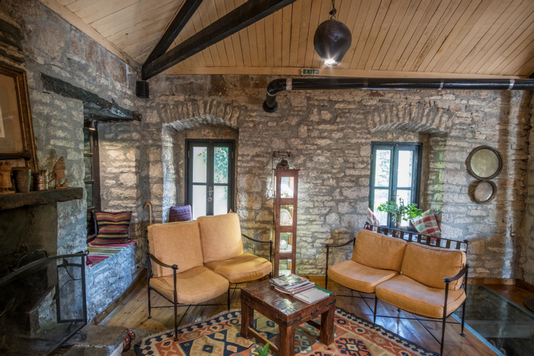 Others 5, Princess Lanassa, Epirus