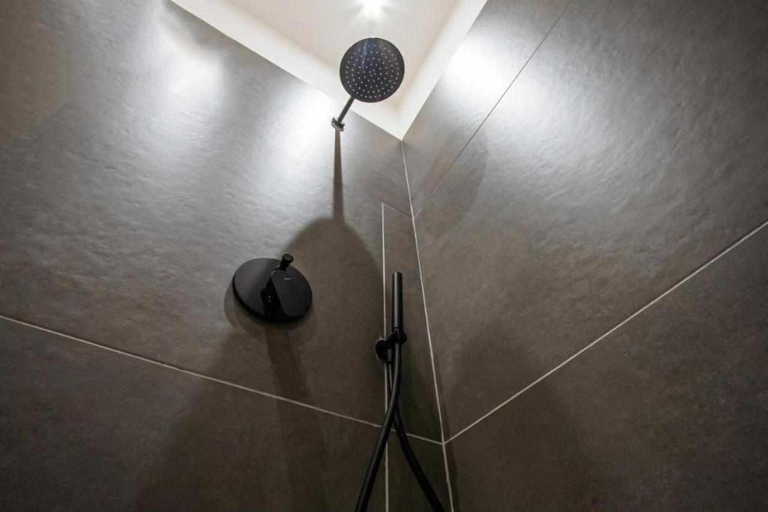 Others 3, Astroom apartments, Bari