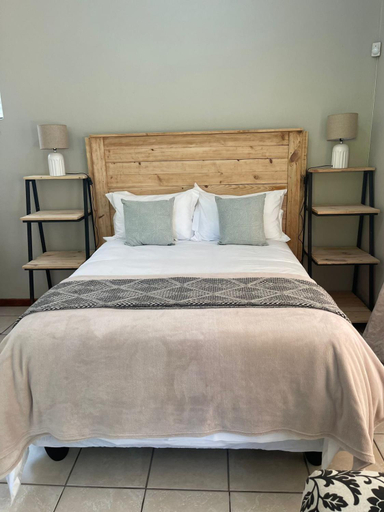 Quince Tree Self Catering, Chris Hani