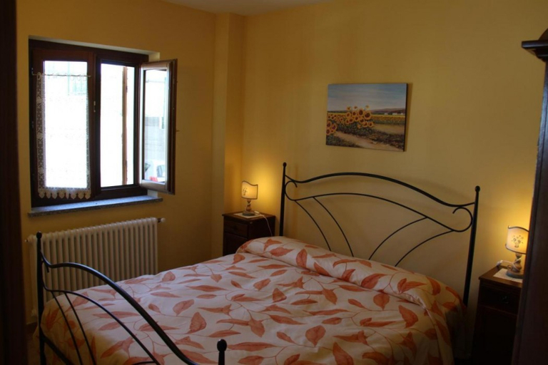 Bedroom 3, Agriturismo Cantine Bevione - Rooms with air conditioning, Cuneo