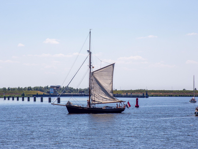 View from property 2, Sustainable Holiday Home on the Ijsselmeer, Enkhuizen