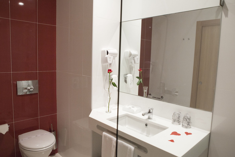 Bathroom 3, Flag Hotel Aljustrel, Aljustrel